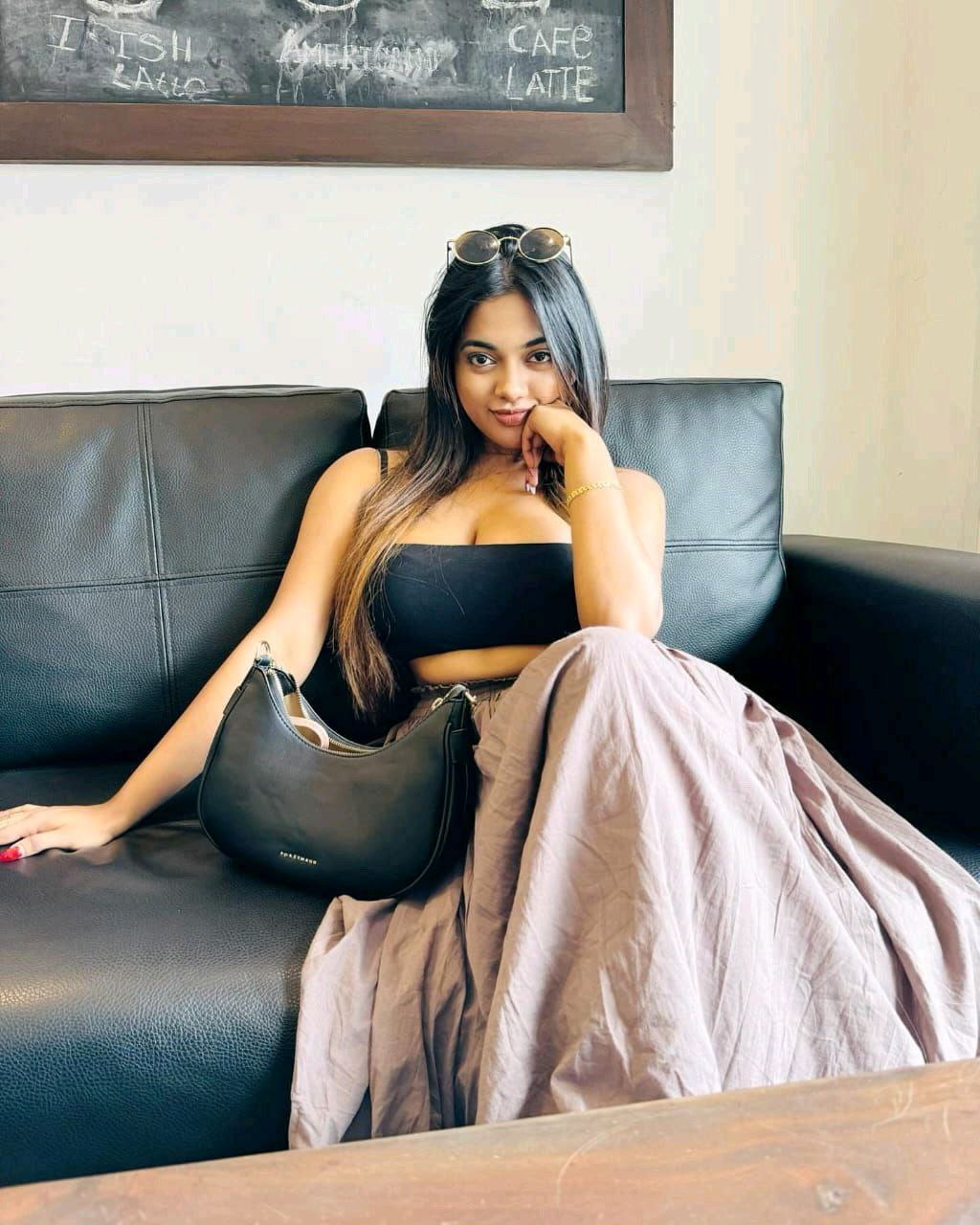 GWALIOR 🤞🆑HEENA TIWARI LOW PRICE GENUINE LOOKING GOOD IN SERVICES
