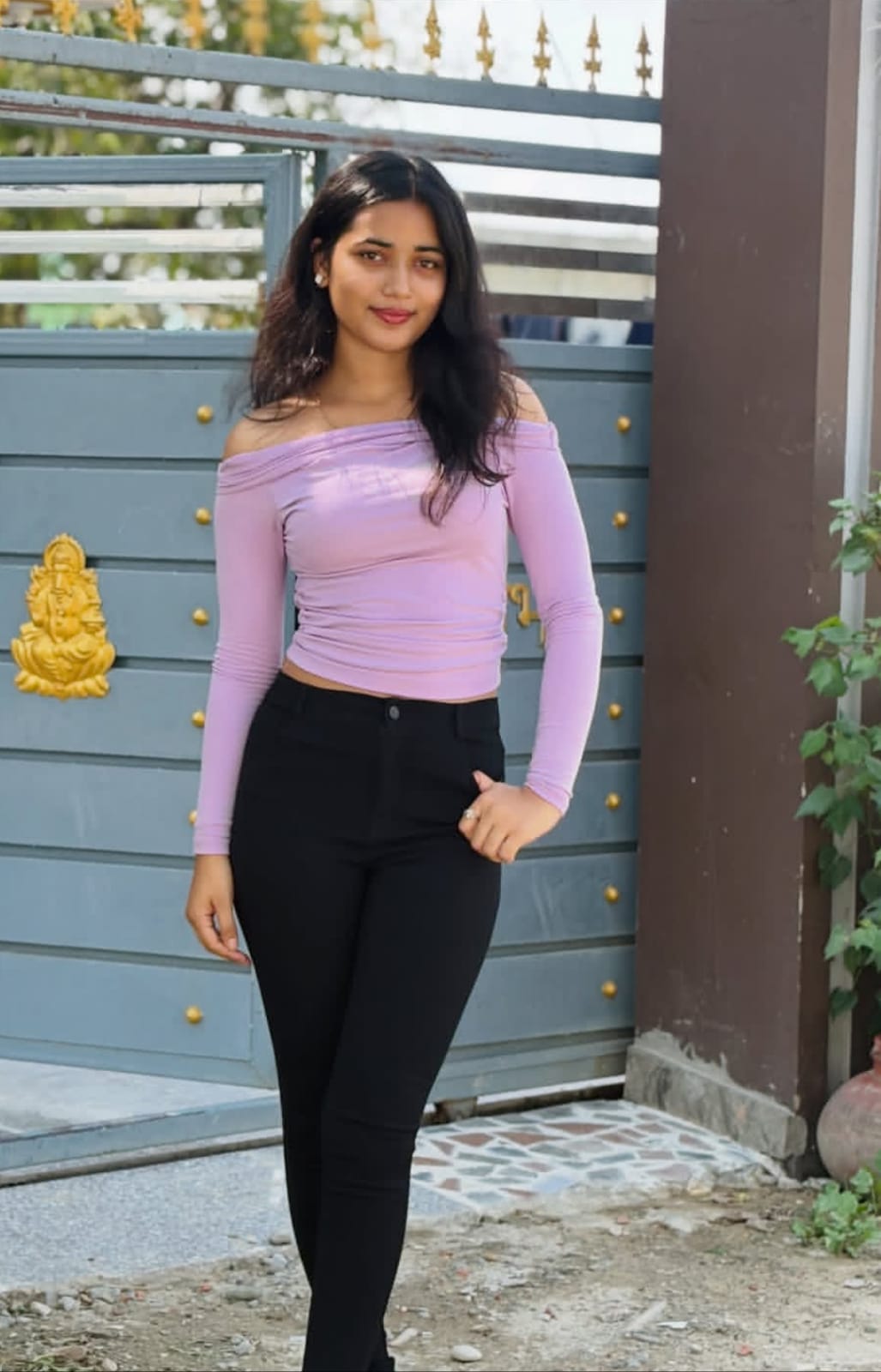 Gurugram VIP LOW RATE ESCORT FULL HARD FUCK WITH NAUGHTY IF
